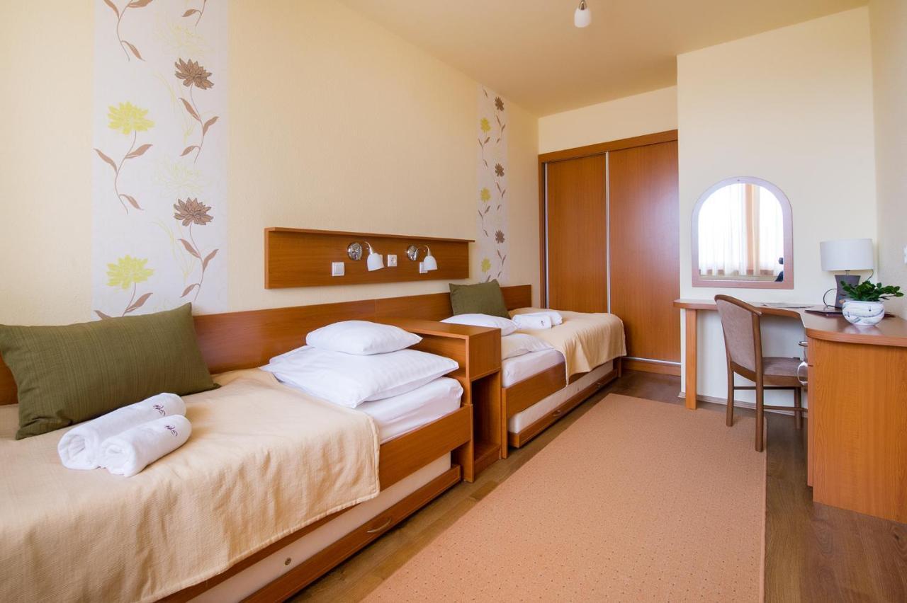 Apartman Hotel Bük 외부 사진