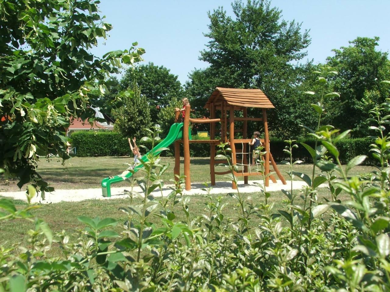Apartman Hotel Bük 외부 사진