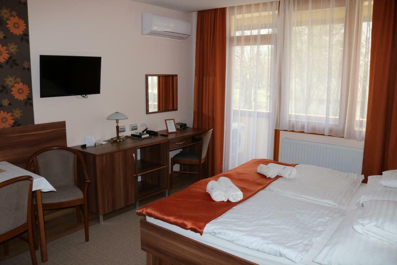 Apartman Hotel Bük 외부 사진