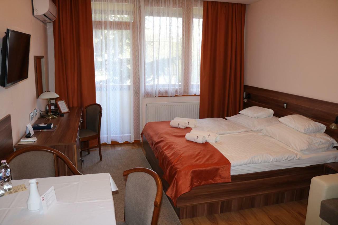 Apartman Hotel Bük 외부 사진